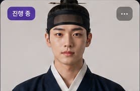 한복을 입은 브랜드 마스코트가 캠페인 시리즈에 등장하는 컷